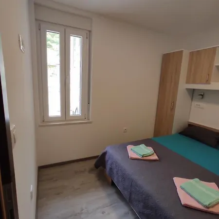 Apartment Ravnice Omis