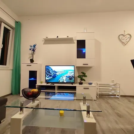 Apartment Ravnice Omis